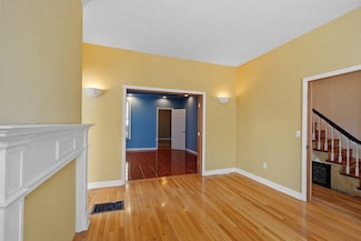 195 Dorchester St Unit 1, Boston, MA 02127