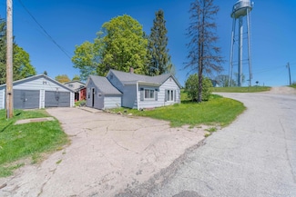 3722 E Onota St, Chatham, MI 49816