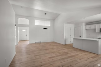 5094 Pebblerock Cir, West Jordan, UT 84081