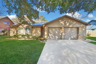 12414 Maxim Dr, Houston, TX 77065