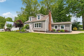 26 Forest Ave, Lake Milton, OH 44429