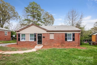 641 Reeves Ct, Charlotte, NC 28208