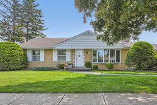 9001 Mobile Ave, Oak Lawn, IL 60453