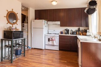 1290 Elegante Ln, Anchorage, AK 99501