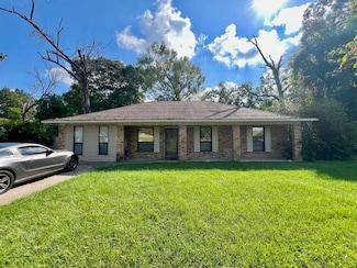 11988 Forest Oak Ct, Baton Rouge, LA 70815