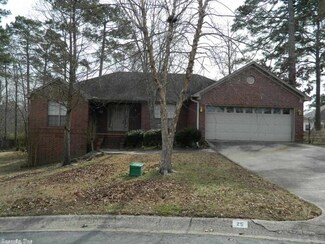 25 Bear Trail Ct, Little Rock, AR 72210