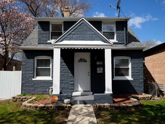 9004 S Lowe Ave, Chicago, IL 60620