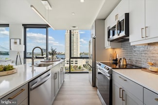 1 Dock St Unit 2610, Philadelphia, PA 19106