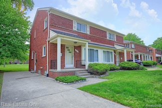 2707 Oliver Rd, Royal Oak, MI 48073