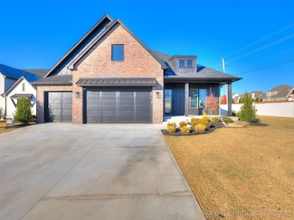 11212 S Fir Ave, Jenks, OK 74037