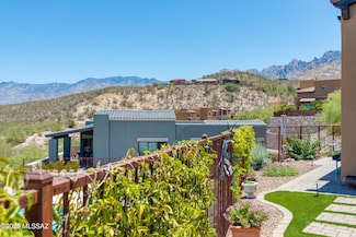 1713 E Via Colomba Bianca, Oro Valley, AZ 85737