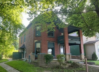651 Mcintire Ave, Zanesville, OH 43701