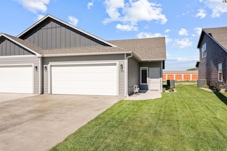 2736 Tim Rogers Ln, Salina, KS 67401