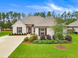 82 Campfire Cove, Freeport, FL 32439