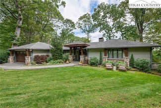 299 Edgewood Path, Blowing Rock, NC 28605