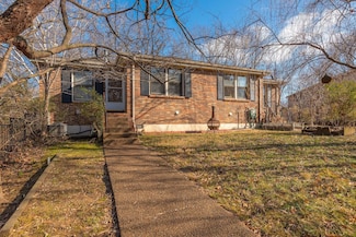 4966 Sherman Oaks Dr, Nashville, TN 37211