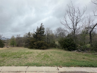 590 Creekside Dr, Sapulpa, OK 74066