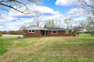 183 Eagle Mill Rd, Butler, PA 16001