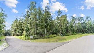 194 Exploration Rd, Willis, TX 77378