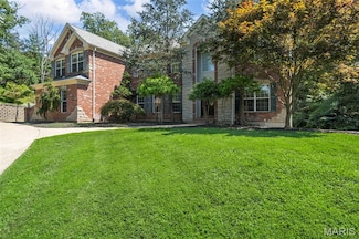 18498 Hollow Hills Dr, Wildwood, MO 63069