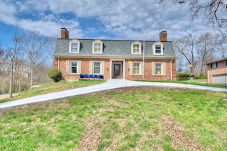 2626 Shaker Rd, Lakeside Park, KY 41017