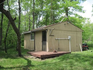 568 Archer Ave, Hancock, WI 54943