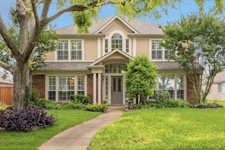 1811 Whitney Dr, Richardson, TX 75082