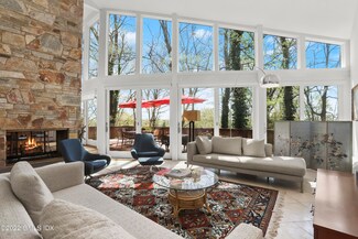 39 Glen Ridge Rd, Greenwich, CT 06831