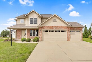 1705 N Brook Ct, Mahomet, IL 61853