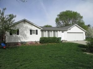 1010 7th St, Durant, IA 52747