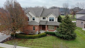 8937 Parkside Ln, Saint John, IN 46373