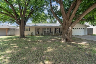 4311 Charles St, Amarillo, TX 79106