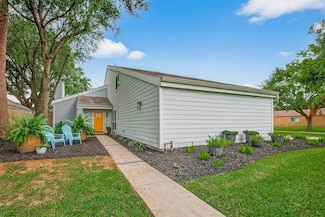 11847 Cedar Pass Dr, Houston, TX 77077