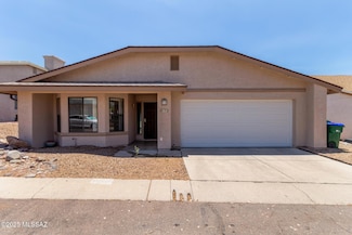 8172 N Streamside Ave, Tucson, AZ 85741