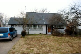85 Indigo Rd, Levittown, PA 19057