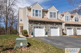 1070 Oakcroft Ln, Somerset, NJ 08873