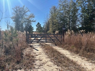 3583 State Road S-28-87, Bethune, SC 29009