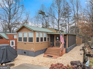 95 Stag Leap Dr, Cleveland, GA 30528