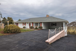 6723 Vista Heights Rd, Bridgewater, VA 22812