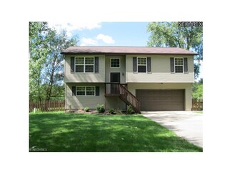 3156 Wagoner St, Coventry Township, OH 44319