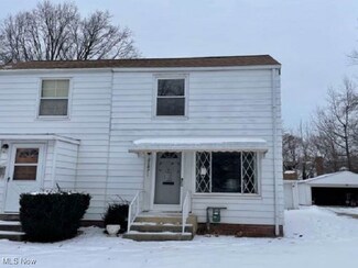 21871 Crystal Ave, Euclid, OH 44123