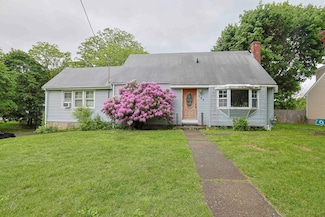 765 Wolcott Ave, Beacon, NY 12508