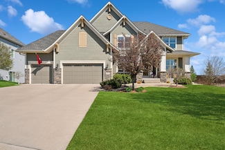 4212 Parkview Ln, Anoka, MN 55303