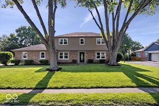 567 Hawthorne Dr, Carmel, IN 46033
