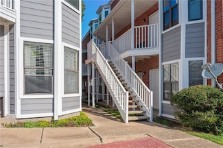 4441 Old College Rd Unit 7202, Bryan, TX 77801