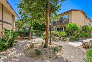 3050 S Bristol St Unit 76, Santa Ana, CA 92704