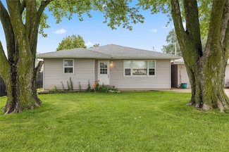 706 Maple Ave, Woodward, IA 50276