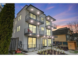 121 N Going St Unit 202, Portland, OR 97217