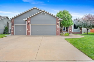 2209 E Dory St, Goddard, KS 67052