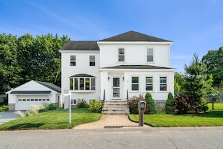 16 Pinehurst Ave, Dracut, MA 01826